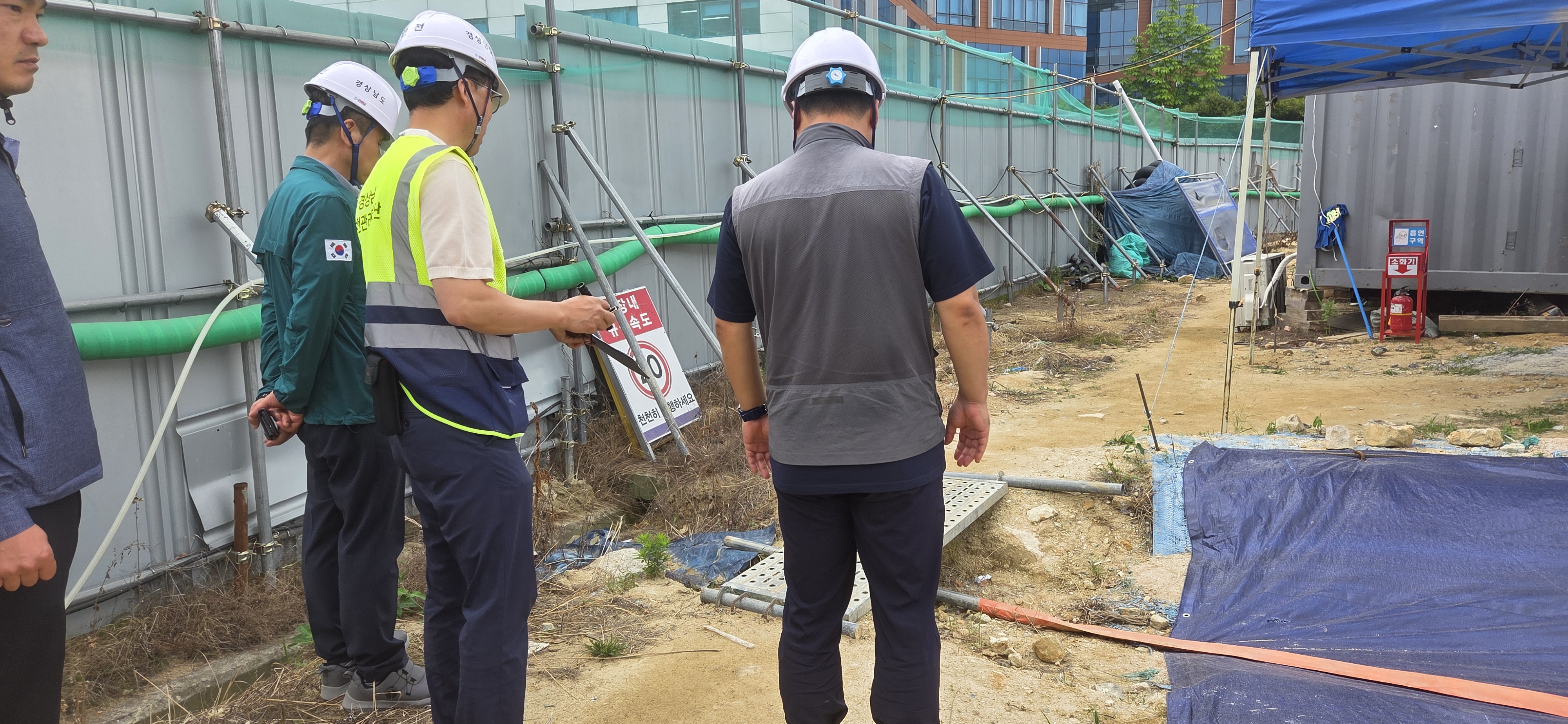 경남도, 여름철 풍수해·폭염 절정기대비 건축공사현장 및 노후굴뚝 등 집중점검 실시